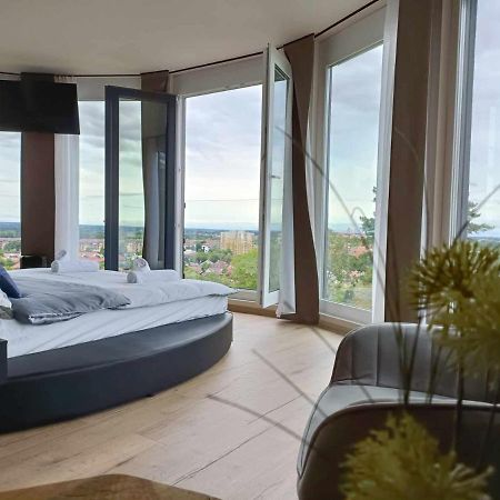 West Panorama Penthouse - Apartment With A Fantastic View Of The City Szombathely Extérieur photo