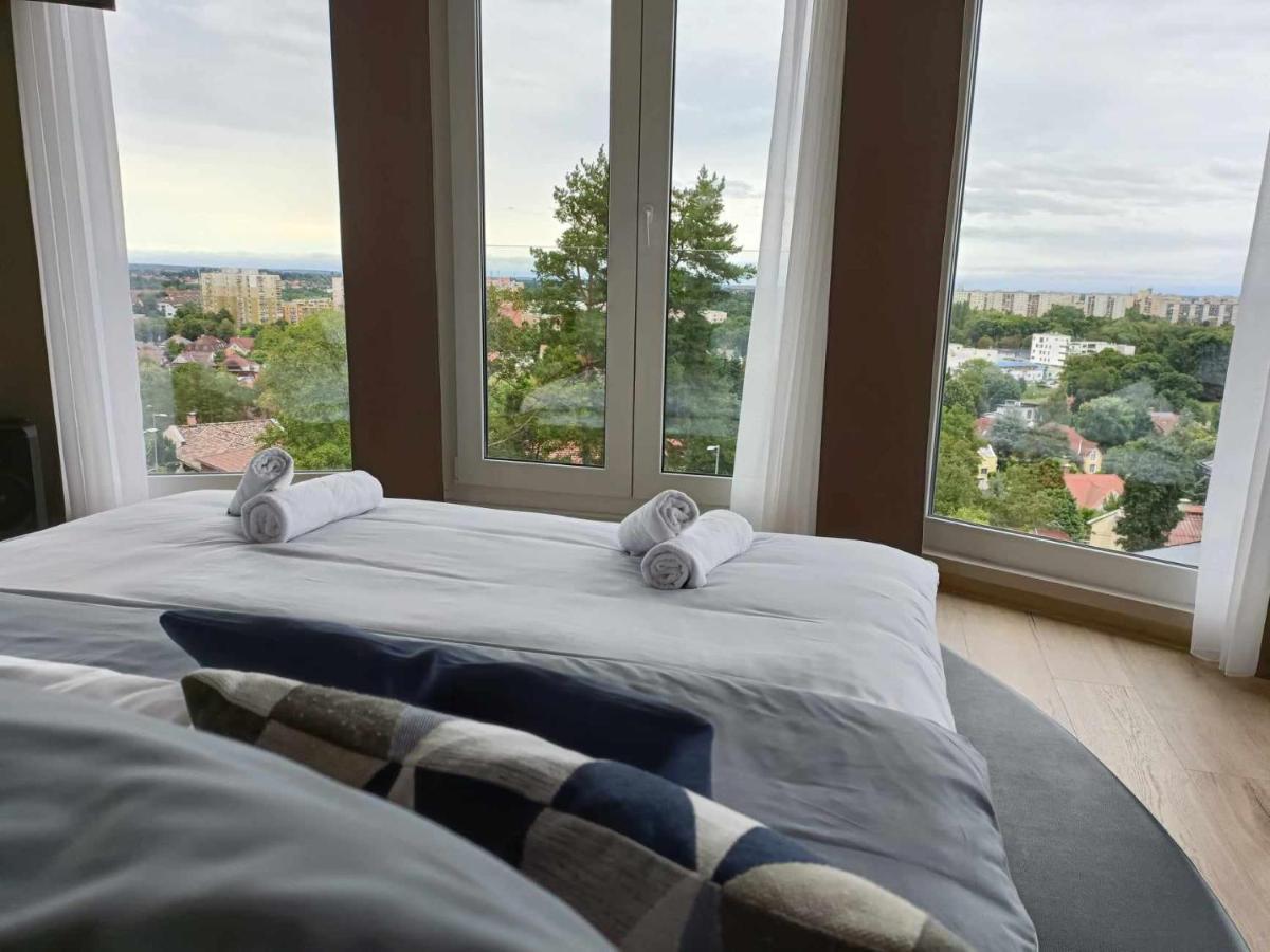 West Panorama Penthouse - Apartment With A Fantastic View Of The City Szombathely Extérieur photo