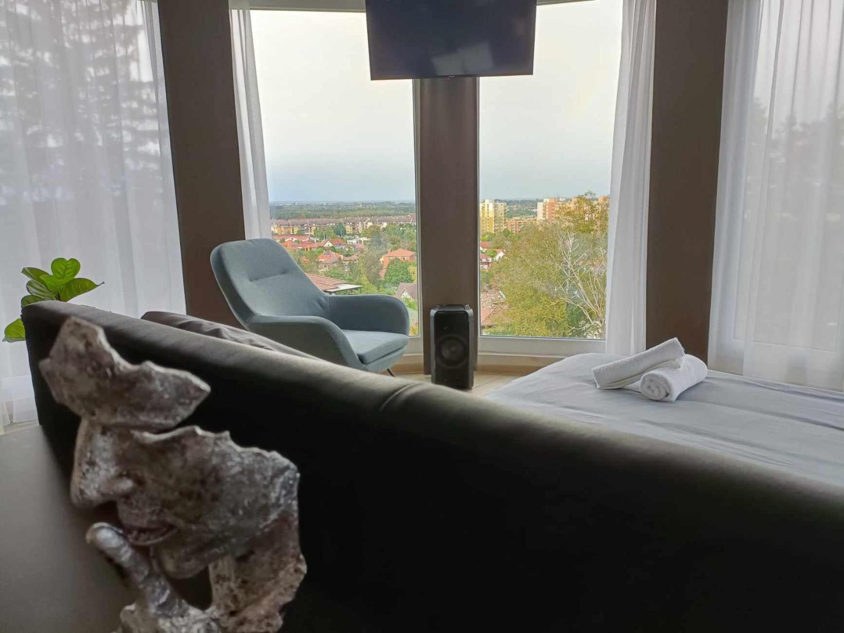West Panorama Penthouse - Apartment With A Fantastic View Of The City Szombathely Extérieur photo