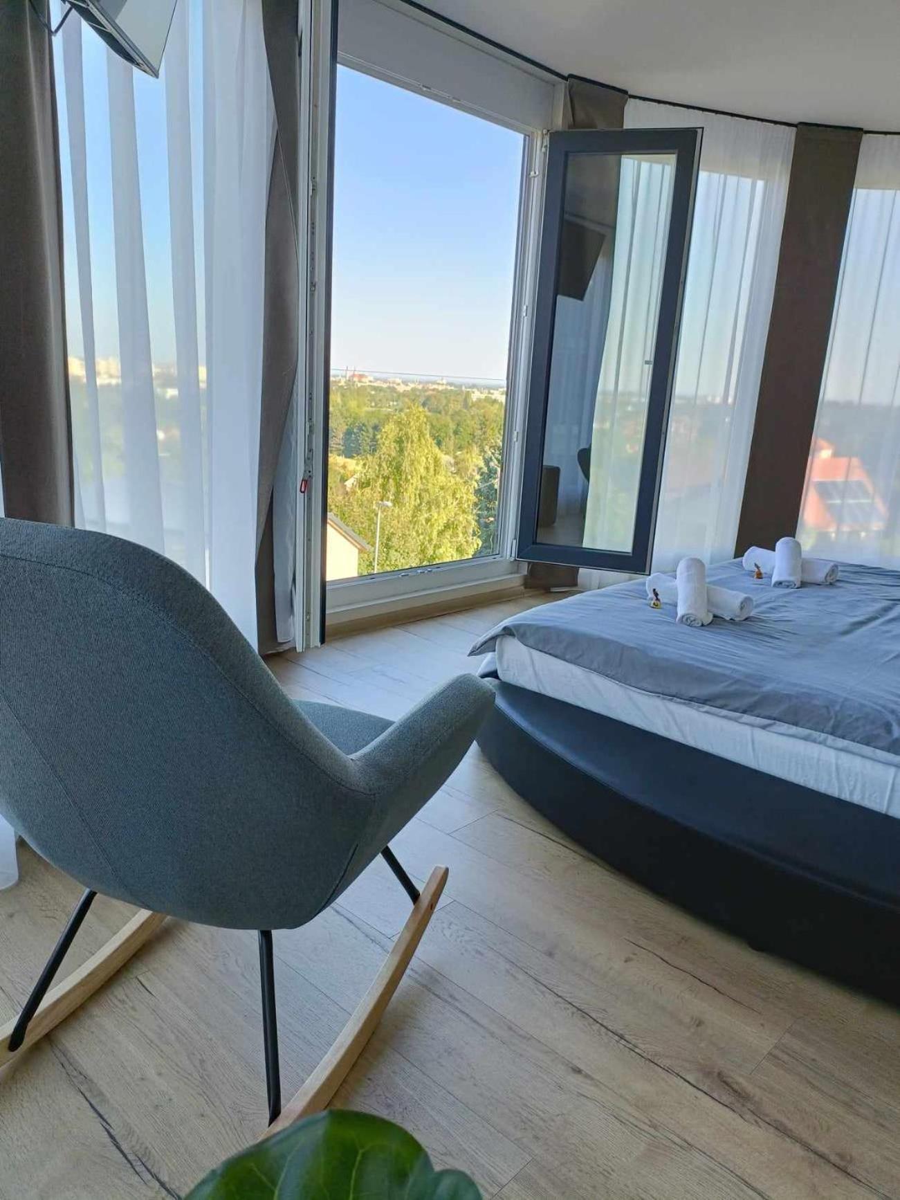 West Panorama Penthouse - Apartment With A Fantastic View Of The City Szombathely Extérieur photo