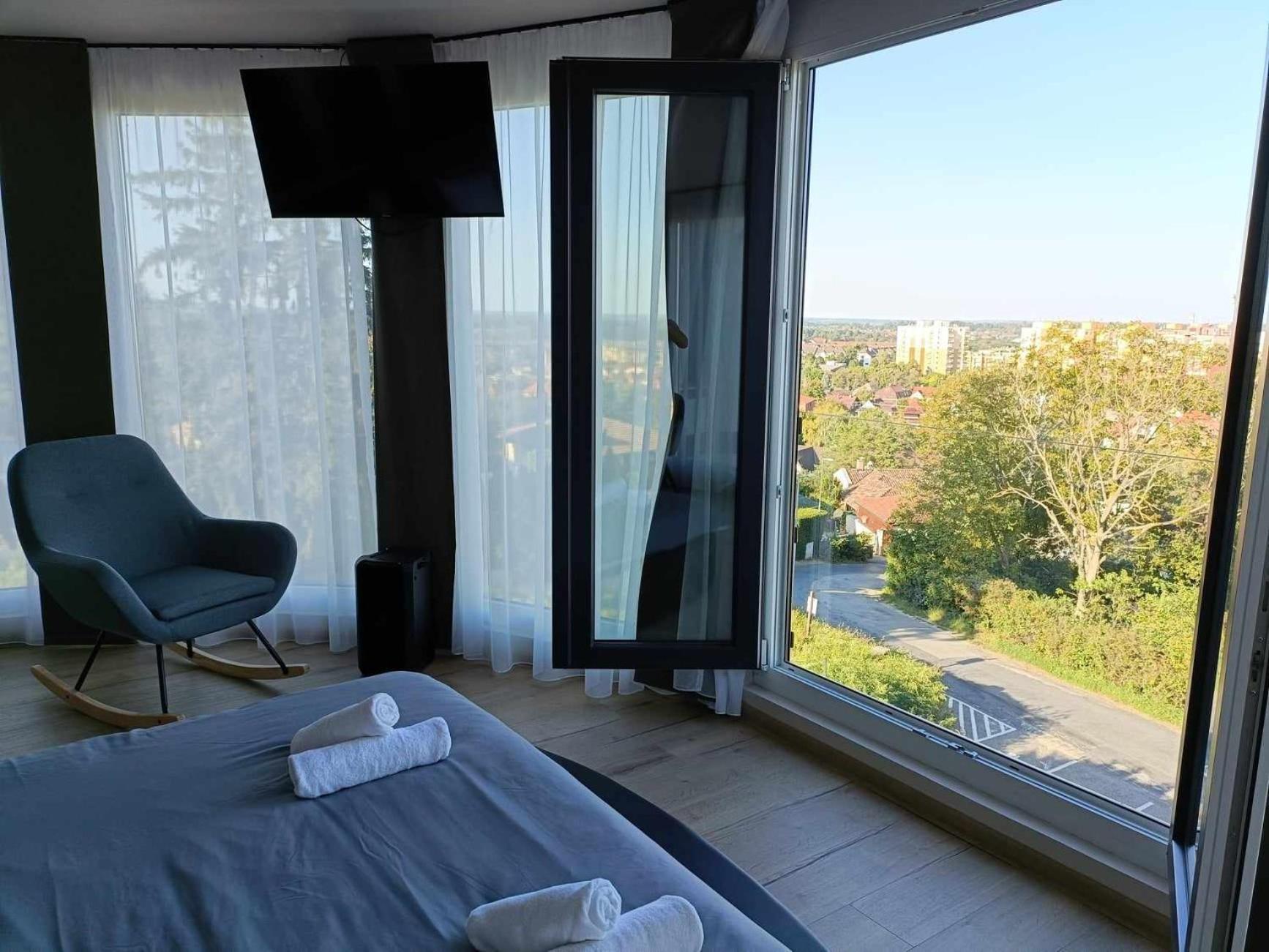 West Panorama Penthouse - Apartment With A Fantastic View Of The City Szombathely Extérieur photo
