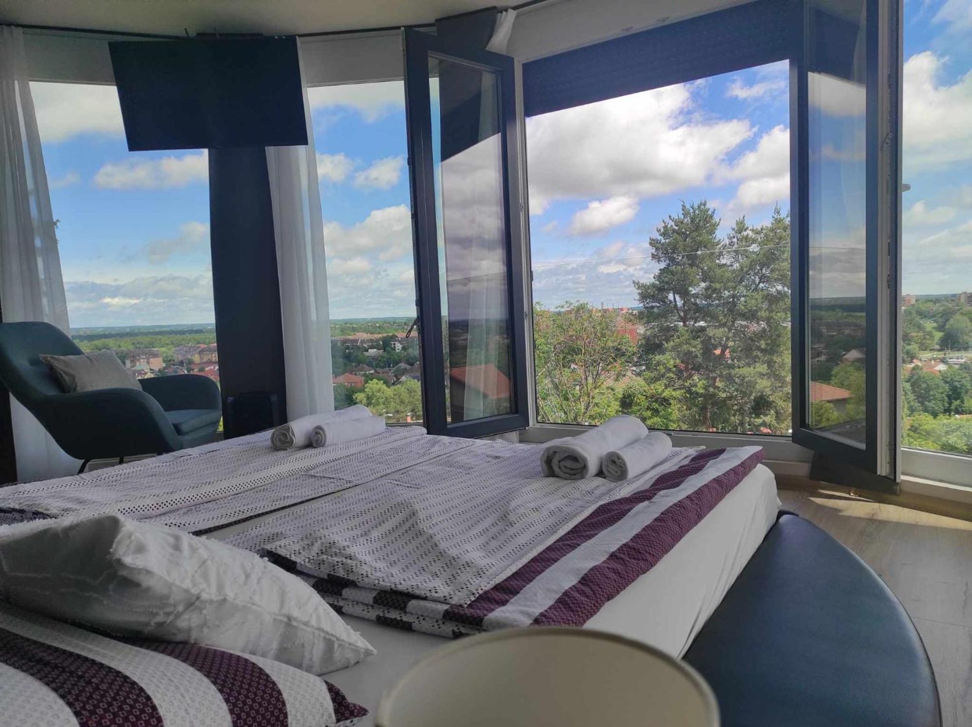 West Panorama Penthouse - Apartment With A Fantastic View Of The City Szombathely Extérieur photo